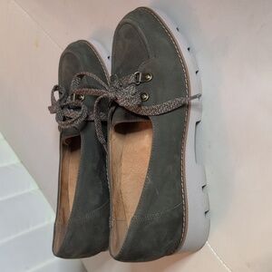 Vionic, Women's  Olive Suede Teagan Women's Loafers, Sz 7.5-8